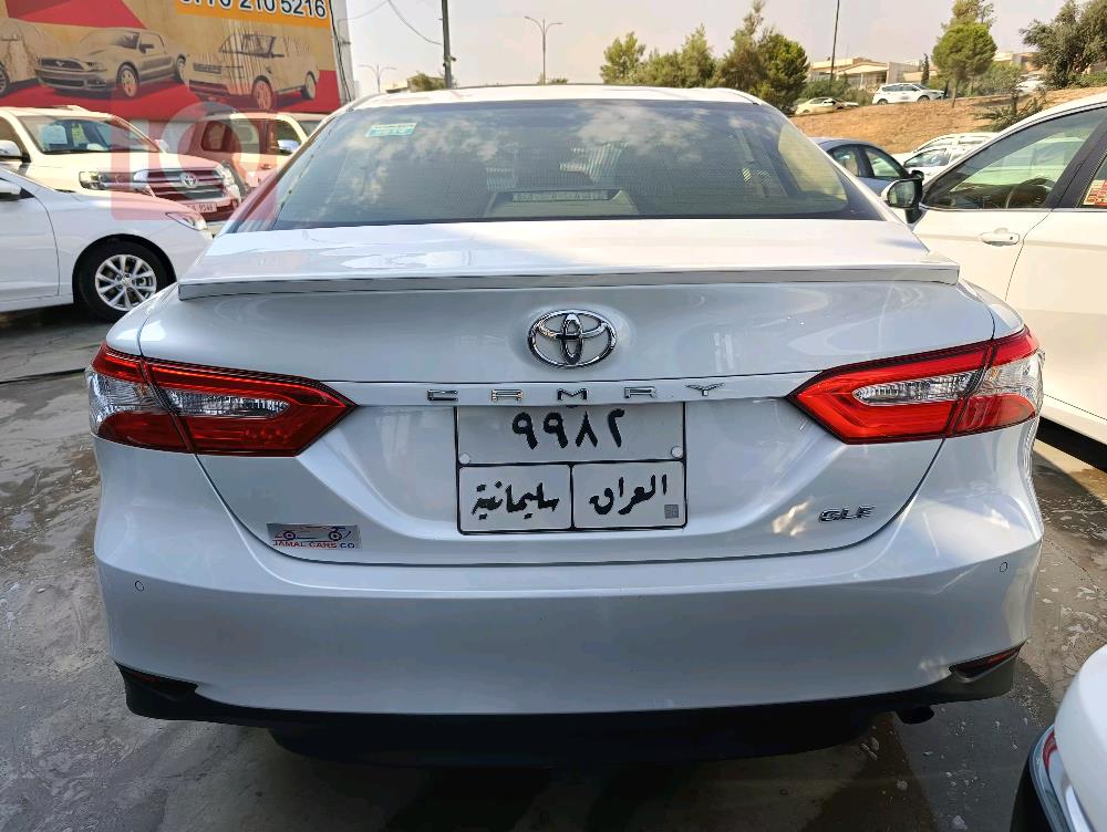 تۆیۆتا کامری